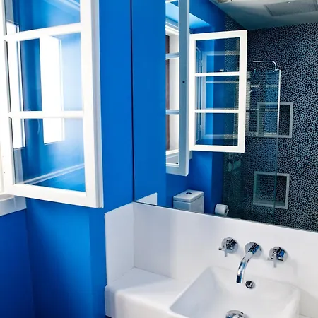 Kro El Alojado De Velarde *