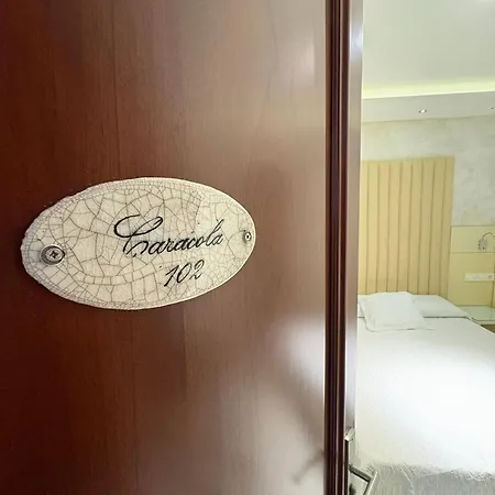 El Alojado De Velarde Kro Conil De La Frontera