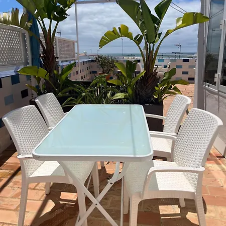 Kro El Alojado De Velarde *